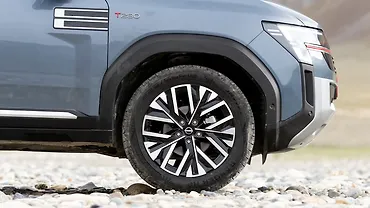 Nissan Tekton Wheel