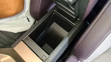 Nissan Tekton Front Centre Arm Rest Storage