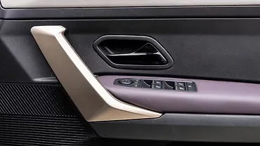 Nissan Tekton Front Right Door Pad Handle