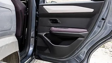 Nissan Tekton Rear Door Pad