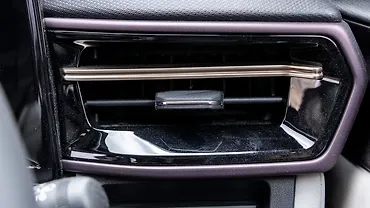 Nissan Tekton Right Side Air Vents