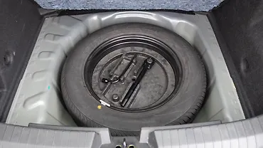 Nissan Tekton Under Boot/Spare Wheel