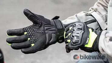 Raida Carbonite Riding Gloves Review