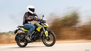 Government Wants Dealerships to Sell 2 Helmets with Every Two-wheeler Purchase