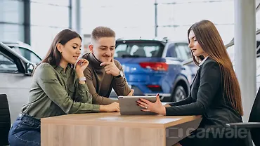 Buying a Used Car: Dealer vs Individual Seller - Pros and Cons