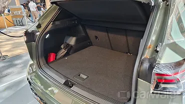 Volkswagen Tiguan R-Line Bootspace