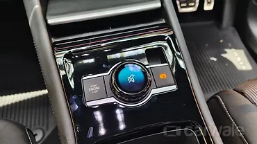 Volkswagen Tiguan R-Line Center Console/Centre Console Storage