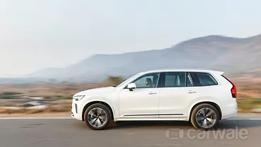 Volvo XC90 Left Side View