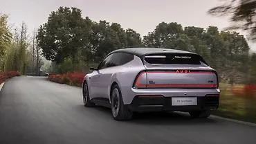 ऑडी Q6 ई-ट्रॉन लेफ्ट रियर थ्री क्वार्टर