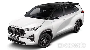 Toyota Innova Hycross Left Front Three Quarter