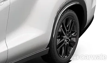 Toyota Innova Hycross Wheel