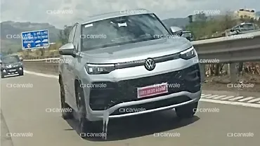 Volkswagen Tayron Spied Testing in India 