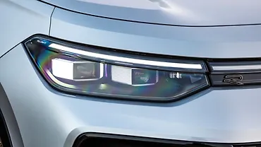 Volkswagen Tayron R-Line Daytime Running Lamp (DRL)