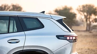 Volkswagen Tayron R-Line Rear Quarter Glass