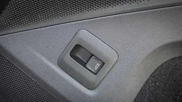 Volkswagen Tayron R-Line Boot Release Lever/Fuel Lid Release Lever