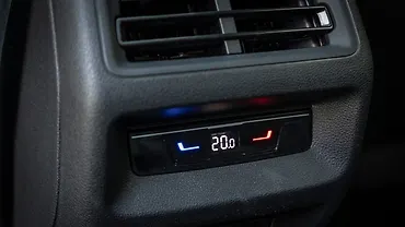 Volkswagen Tayron R-Line Second Row AC Controls