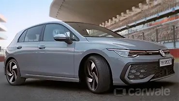 Volkswagen Golf GTI Right Front Three Quarter