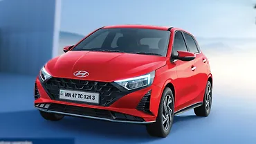 Hyundai i20 Left Front Three Quarter
