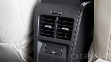 टाटा अल्ट्रोज़ दूसरी रो के एसी कंट्रोल्स