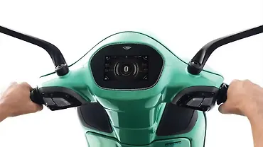 यूपी बना देश का सबसे ज़्यादा इलेक्ट्रिक वीइकल बेचने वाला राज्य! दिल्ली, महाराष्ट्र को पछाड़ा