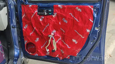 मारुति सुज़ुकी इग्निस रियर डोर