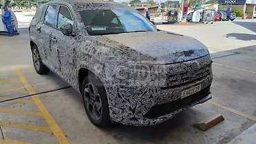 7-seat Renault Duster Spied in Brazil