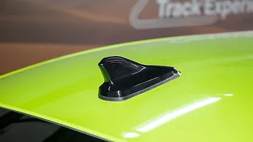 स्कोडा ऑक्टाविया आरएस एंटीना