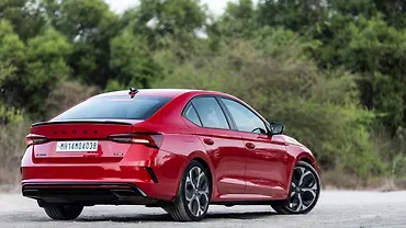 Skoda Octavia RS Right Rear Three Quarter