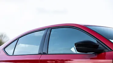 Skoda Octavia RS Side Glass Housing