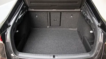 स्कोडा ऑक्टाविया आरएस बूटस्पेस