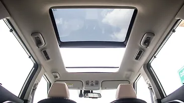Kia Carens Clavis Sunroof/Moonroof