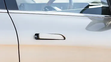 Mahindra XUV 7XO Front Door Handle
