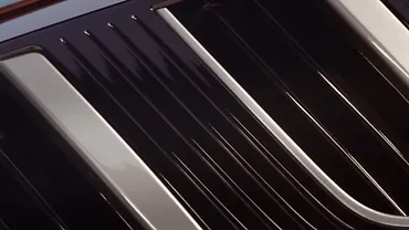 Mahindra XUV 7XO Grille