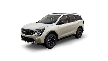 Mahindra XUV 7XO Left Front Three Quarter