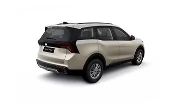 Mahindra XUV 7XO Left Rear Three Quarter