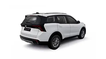 Mahindra XUV 7XO Left Rear Three Quarter
