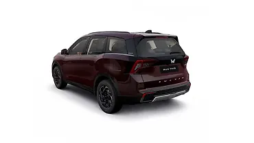 Mahindra XUV 7XO Left Rear Three Quarter