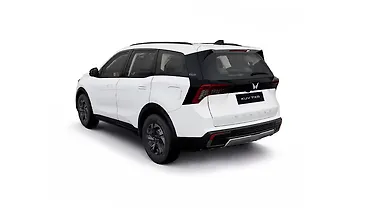 Mahindra XUV 7XO Left Rear Three Quarter