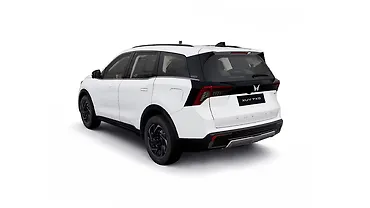 Mahindra XUV 7XO Left Rear Three Quarter