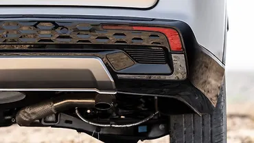 Mahindra XUV 7XO Reflector