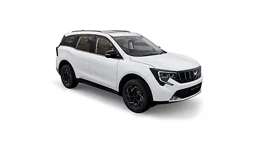 Mahindra XUV 7XO Right Front Three Quarter
