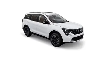 Mahindra XUV 7XO Right Front Three Quarter