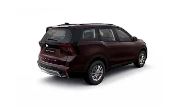 Mahindra XUV 7XO Right Rear Three Quarter