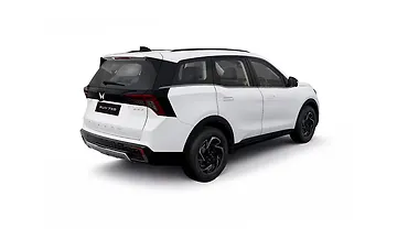 Mahindra XUV 7XO Right Rear Three Quarter