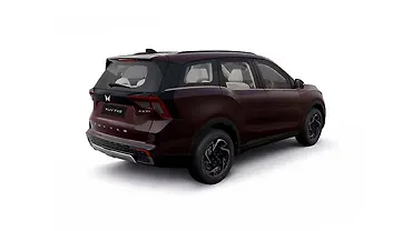 Mahindra XUV 7XO Right Rear Three Quarter