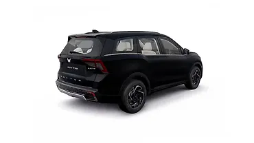 Mahindra XUV 7XO Right Rear Three Quarter