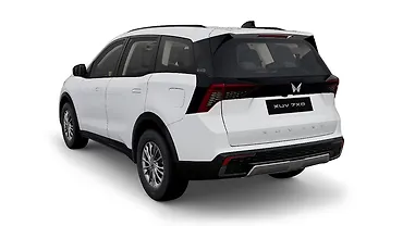 Mahindra XUV 7XO Right Rear Three Quarter