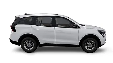 Mahindra XUV 7XO Right Side View