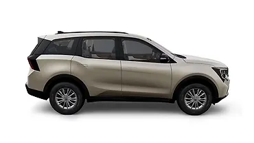Mahindra XUV 7XO Right Side View