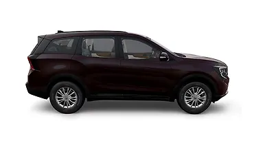 Mahindra XUV 7XO Right Side View